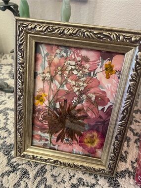Floral Pressed Flower Art in gold colored Frame - Home Accents